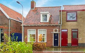 3 Bedroom Amazing Home In Ijzendijke
